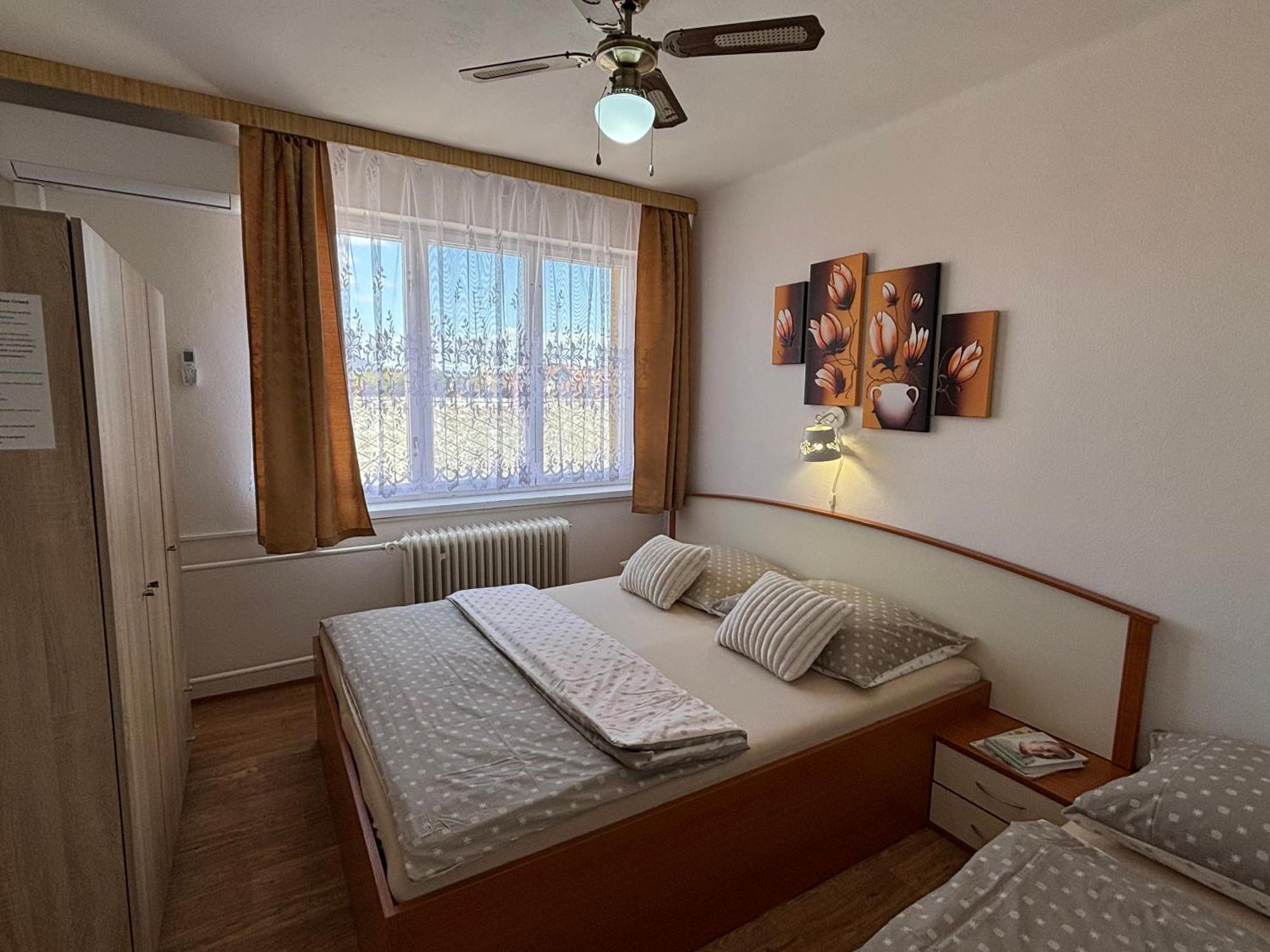 Apartmanovy Dom Grand Штурово Экстерьер фото