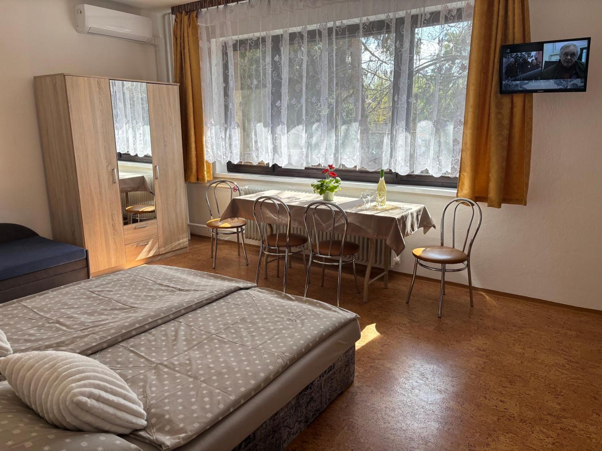 Apartmanovy Dom Grand Штурово Экстерьер фото